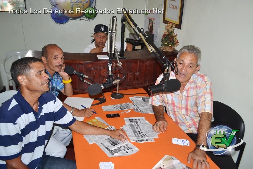 De izquierda a derecha, José Ángel López, Mario Alberto Colón, Berny Reyes (el master), y Eugenio Compres.